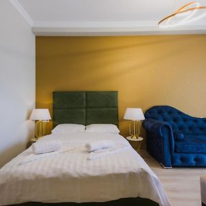 Kamer met een Queen Size Bed